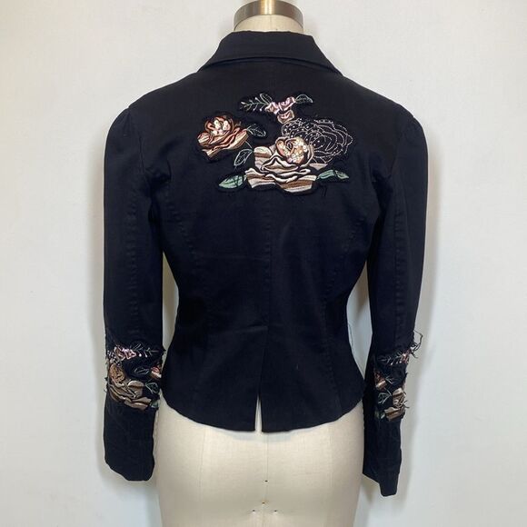 Jacket  - Picture 1 of 7